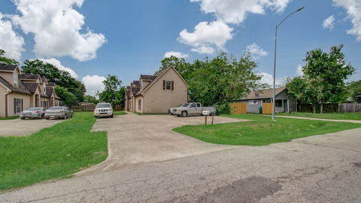 Houston 2-story, 6-bed 5012 Higgins Street-idx