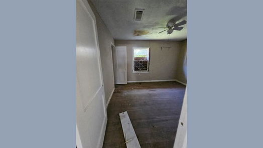 Houston 1-story, 2-bed 5110 Longmeadow Street-idx