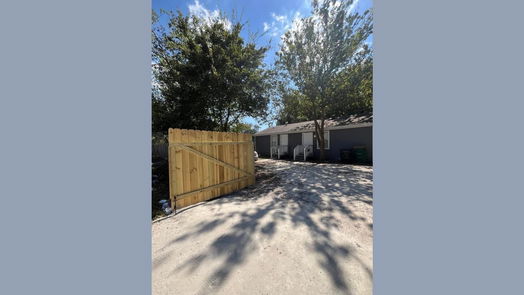 Houston 1-story, 2-bed 5142 Higgins Street-idx