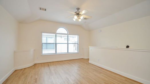 Houston 2-story, 2-bed 5941 South Loop E 205-idx