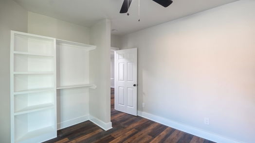 Houston 1-story, 4-bed 5032 Briscoe Street-idx