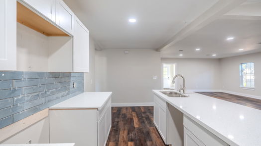 Houston 1-story, 4-bed 5032 Briscoe Street-idx