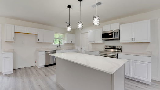 Houston 1-story, 3-bed 9922 Aves Street-idx