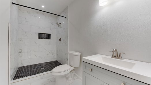 Houston 1-story, 3-bed 9922 Aves Street-idx