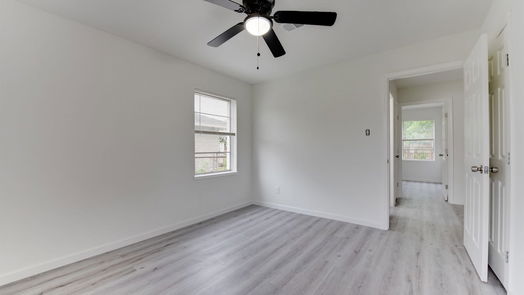 Houston 1-story, 3-bed 9922 Aves Street-idx