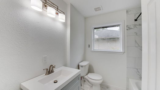 Houston 1-story, 3-bed 9922 Aves Street-idx
