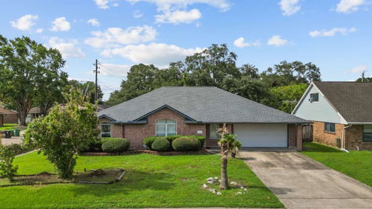 Houston 1-story, 3-bed 330 E Edgebrook Drive-idx