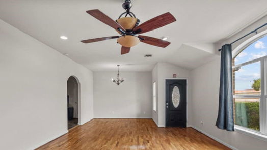 Houston 1-story, 3-bed 330 E Edgebrook Drive-idx