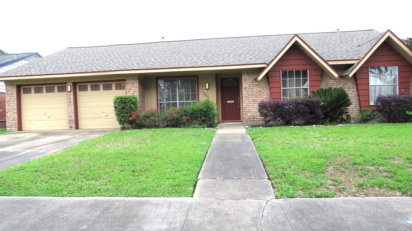 Houston 1-story, 3-bed 303 Coronation Drive-idx