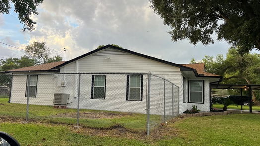 Houston 1-story, 3-bed 8414 Vennard Road-idx