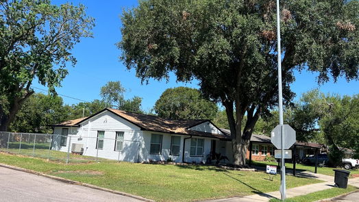 Houston 1-story, 3-bed 8414 Vennard Road-idx