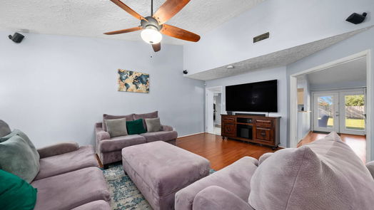 Houston 1-story, 3-bed 13919 Kensington Place-idx