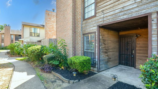 Houston 2-story, 2-bed 10912 Gulf Freeway 47-idx