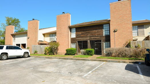 Houston 2-story, 2-bed 10912 Gulf Freeway 47-idx