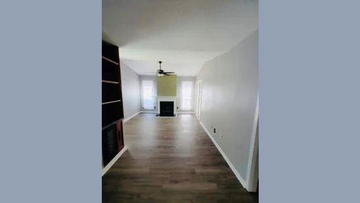 Houston 1-story, 2-bed 10912 Gulf Freeway 20-idx