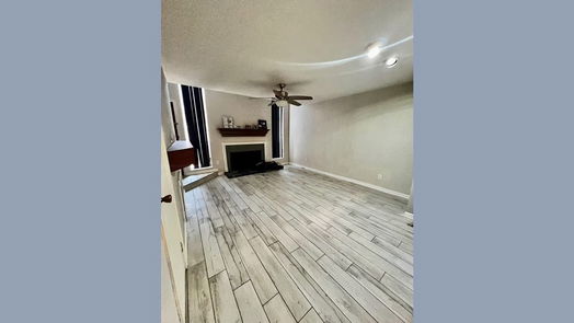 Houston 2-story, 1-bed 10912 Gulf Freeway 25-idx