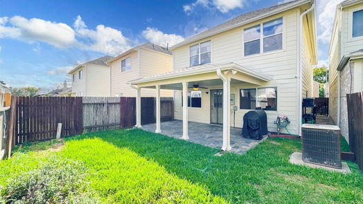 Houston 2-story, 3-bed 10138 W Palm Lake Drive-idx