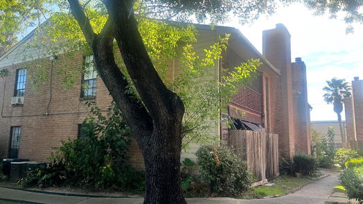 Houston 2-story, 2-bed 10912 Gulf Freeway 16-idx