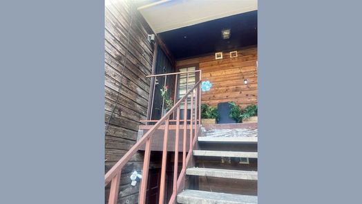 Houston 2-story, 2-bed 10912 Gulf Freeway 16-idx