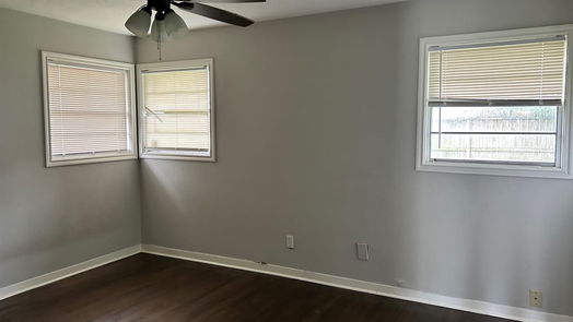 Houston 1-story, 3-bed 242 Princess Drive-idx