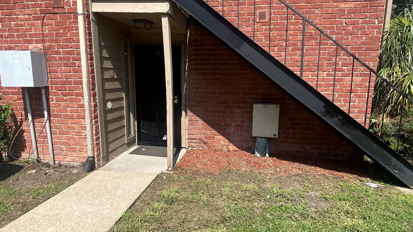Houston 1-story, 2-bed 12500 Sandpiper Drive 95-idx