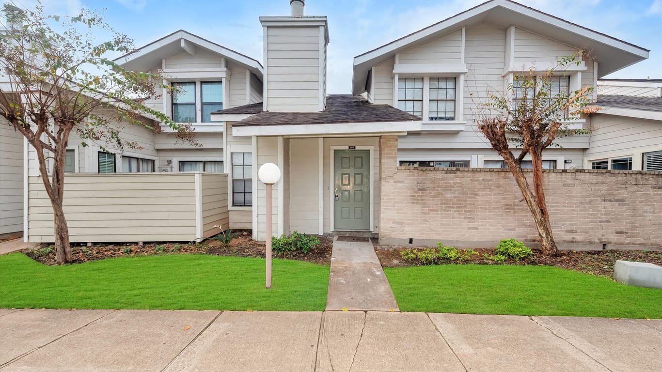 Houston 2-story, 2-bed 6253 Ludington Drive 2-808-idx