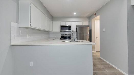 Houston 2-story, 2-bed 6253 Ludington Drive 2-808-idx