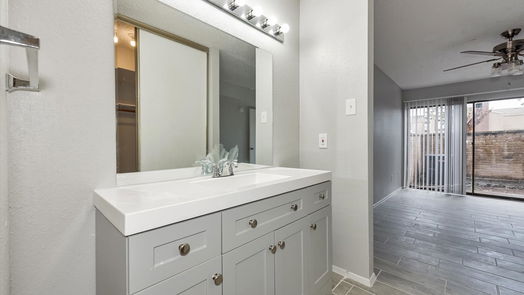 Houston 2-story, 2-bed 6253 Ludington Drive 2-808-idx