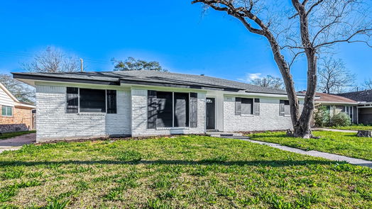 Houston 1-story, 3-bed 5922 Arboles Drive-idx