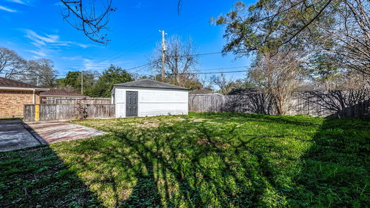 Houston 1-story, 3-bed 5922 Arboles Drive-idx