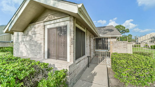 Houston 1-story, 2-bed 12021 Bob White Drive-idx