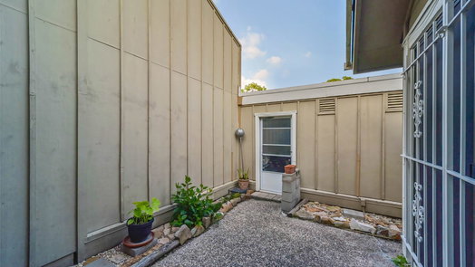 Houston 1-story, 2-bed 12021 Bob White Drive-idx