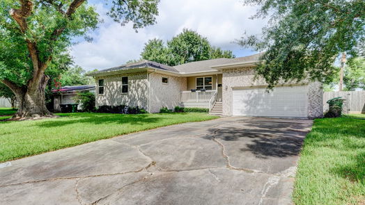 Houston 1-story, 3-bed 4872 Creekbend Drive-idx