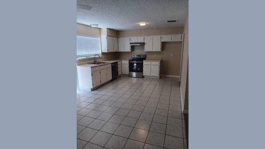 Houston 2-story, 2-bed 6633 W Airport Boulevard 407-idx