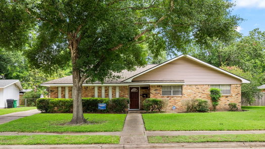 Houston 1-story, 4-bed 4506 Hummingbird Street-idx