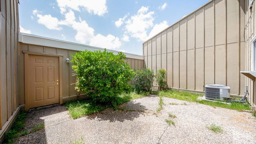 Houston 2-story, 3-bed 6208 West Airport Boulevard-idx