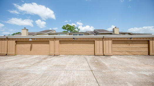 Houston 2-story, 3-bed 6208 West Airport Boulevard-idx