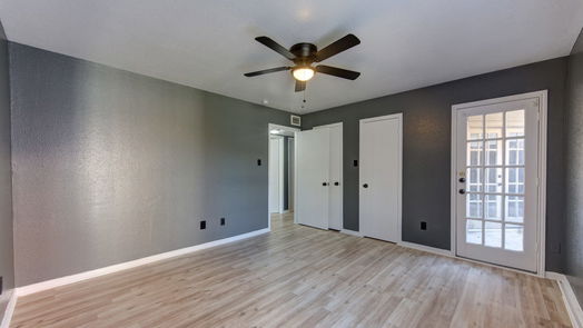 Houston 1-story, 2-bed 12500 Sandpiper Drive 107-idx