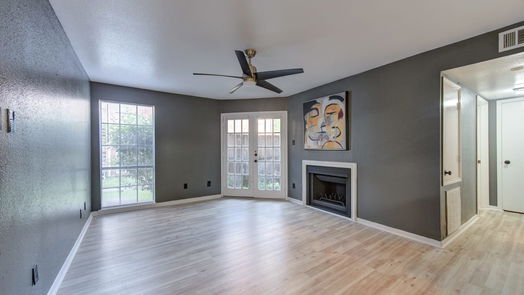 Houston 1-story, 2-bed 12500 Sandpiper Drive 107-idx