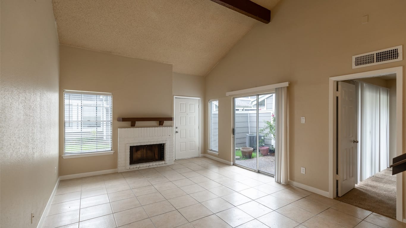 Houston 2-story, 3-bed 6337 Cattails Lane 63-idx