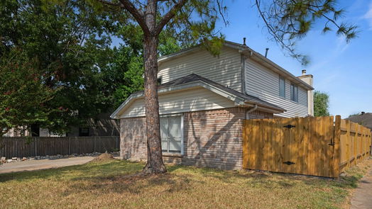 Houston 2-story, 3-bed 11919 Sandpiper Drive-idx