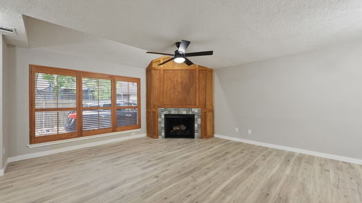 Houston 2-story, 3-bed 11919 Sandpiper Drive-idx