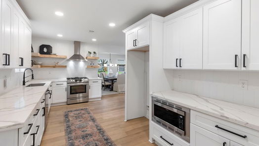 Houston 1-story, 4-bed 4851 Mcdermed Drive-idx
