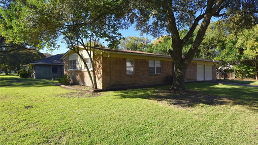 Houston 1-story, 3-bed 4802 Hummingbird Street-idx