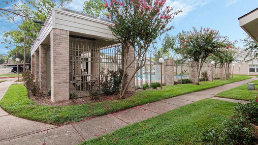 Houston 2-story, 2-bed 11917 Bob White Drive 14-885-idx