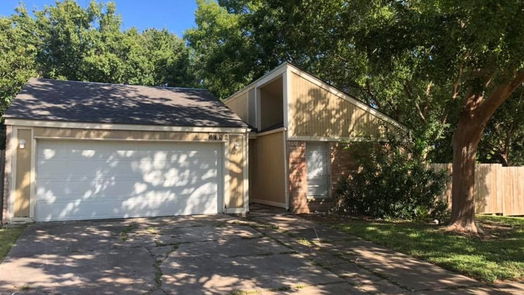 Houston 1-story, 3-bed 6402 Quail Meadow Drive Drive-idx