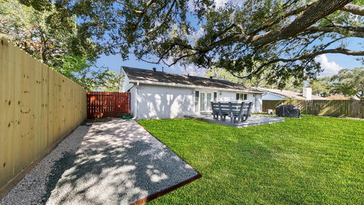 Houston 1-story, 3-bed 11911 Hillcroft Street-idx