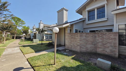 Houston 2-story, 2-bed 6217 Ludington Drive 20-914-idx