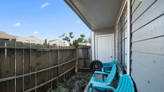 Houston 1-story, 2-bed 12500 Sandpiper Drive 205-idx