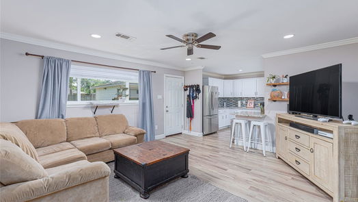 Houston null-story, 3-bed 5715 Firenza Drive-idx